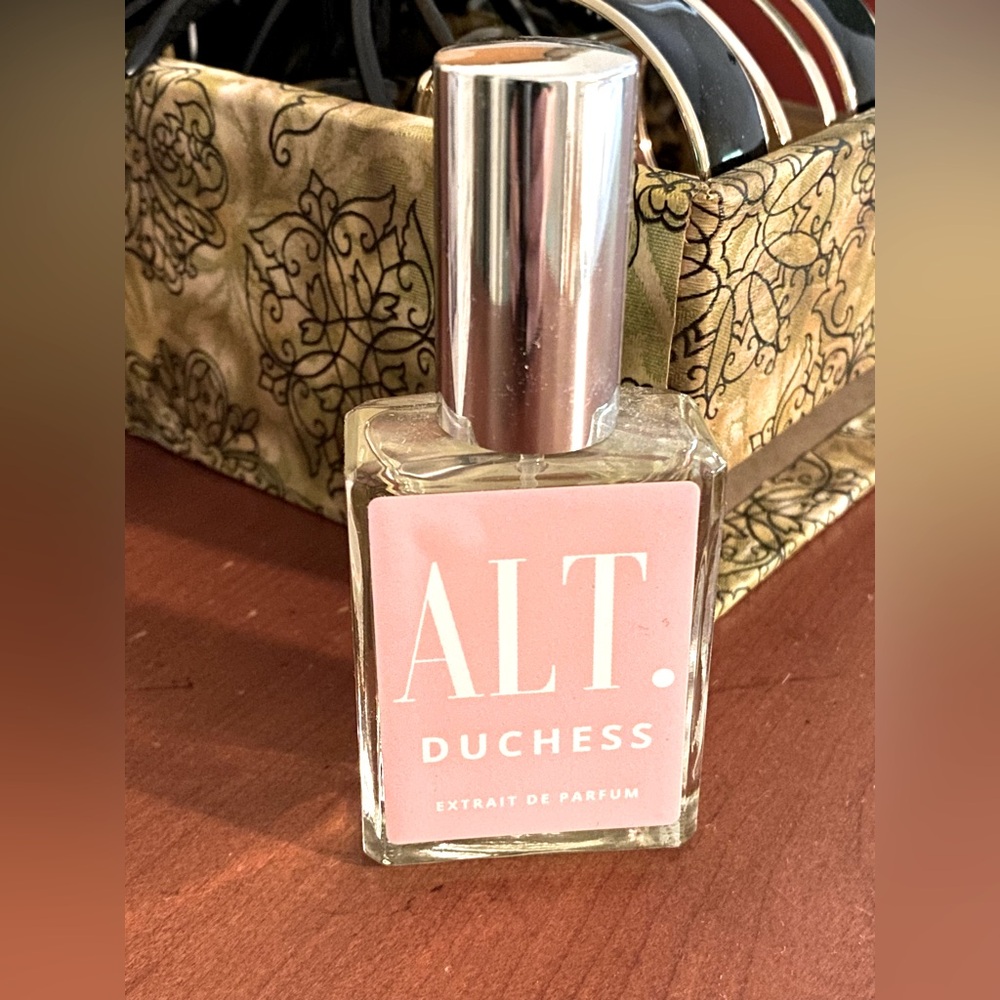 ALT. Fragrances Duchess